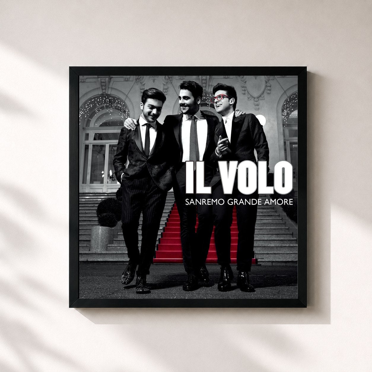 #noir Tableau carré de l'album Sanremo grande amore de Il Volo, cadre noir 32x32 cm