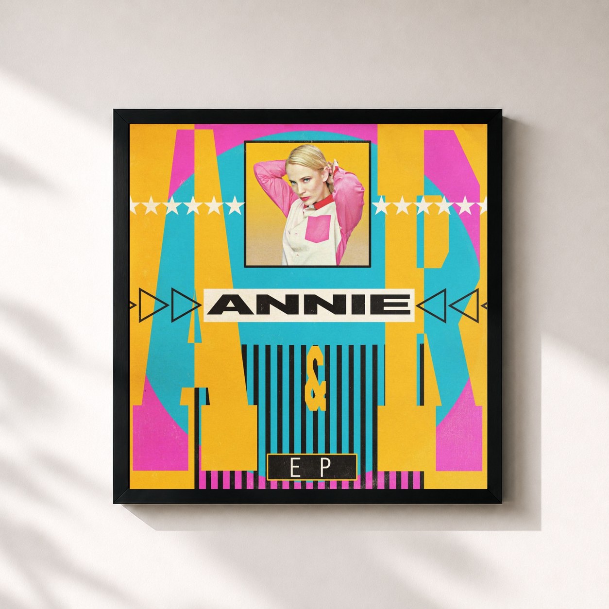 #noir Tableau carré de l'album The A&R EP de Annie, cadre noir 32x32 cm