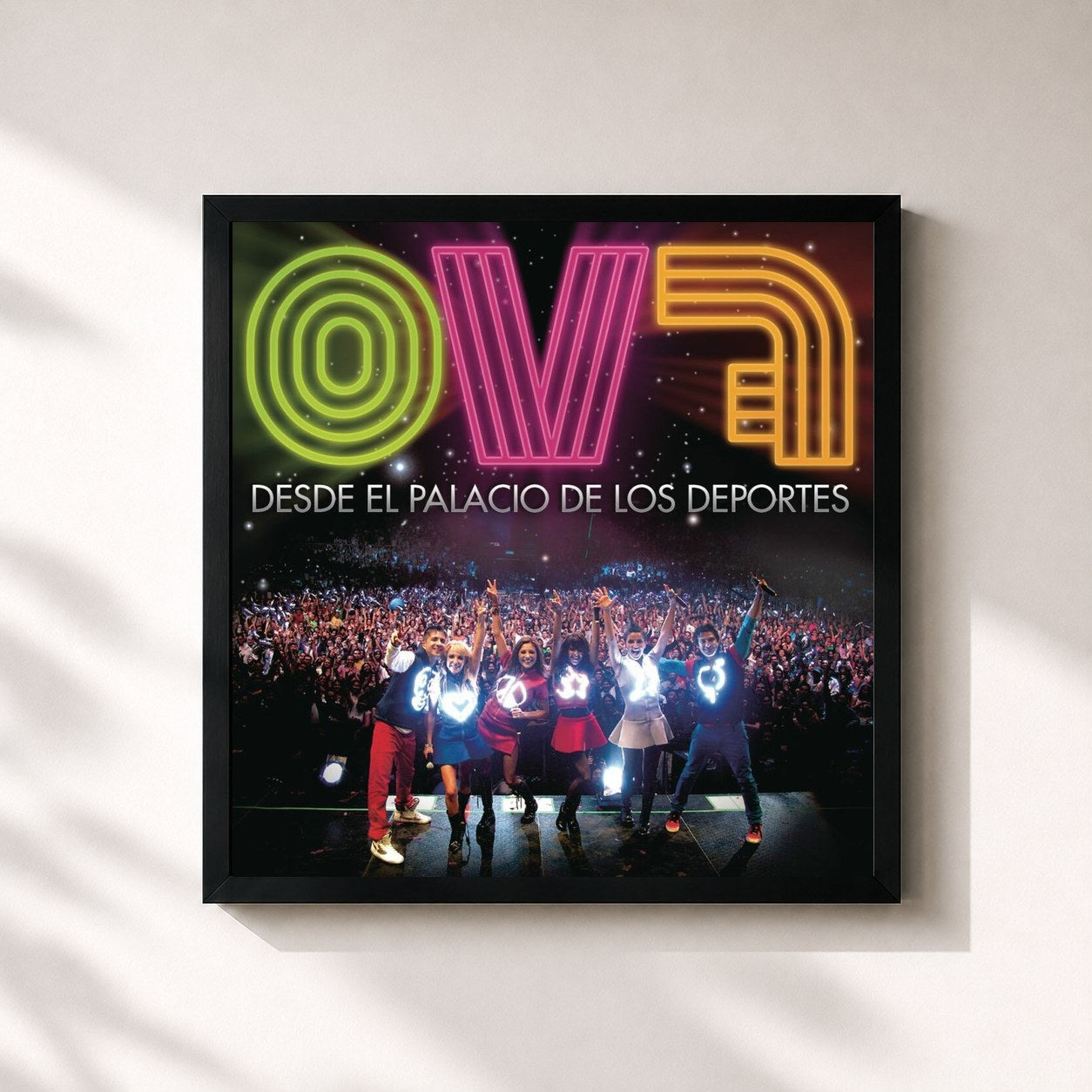 #noir Tableau carré de l'album OV7 Desde El Palacio De Los Deportes de OV7, cadre noir 32x32 cm
