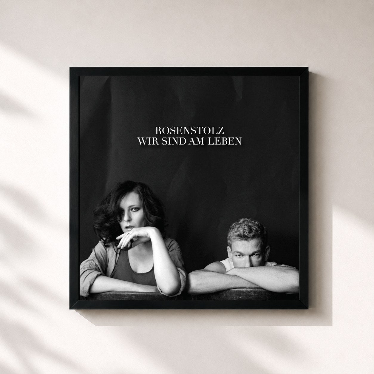 #noir Tableau carré de l'album Wir sind am Leben (Standard Edition) de Rosenstolz, cadre noir 32x32 cm