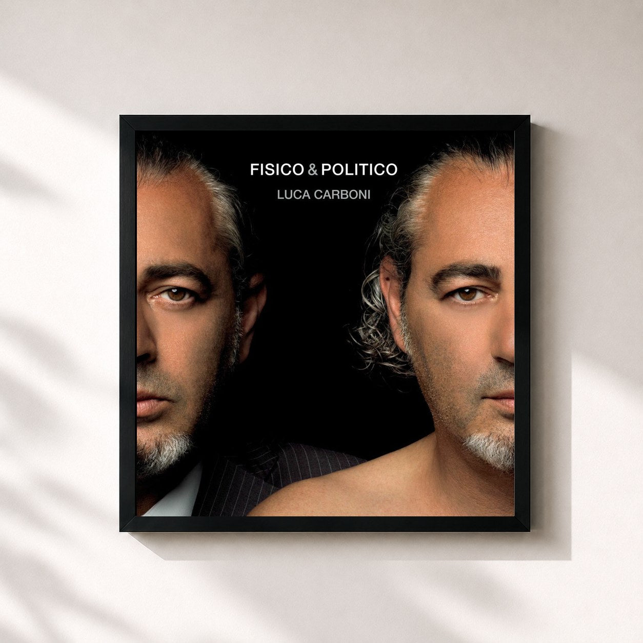 #noir Tableau carré de l'album Fisico & Politico de Luca Carboni, cadre noir 32x32 cm