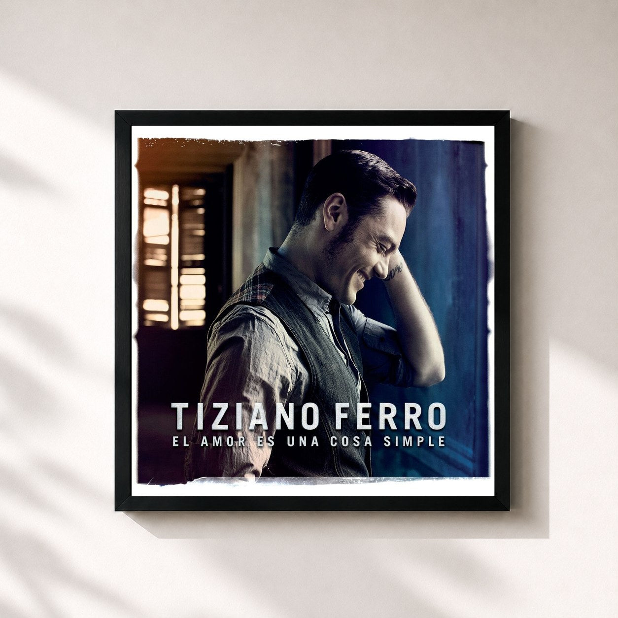 #noir Tableau carré de l'album El amor es una cosa simple de Tiziano Ferro, cadre noir 32x32 cm