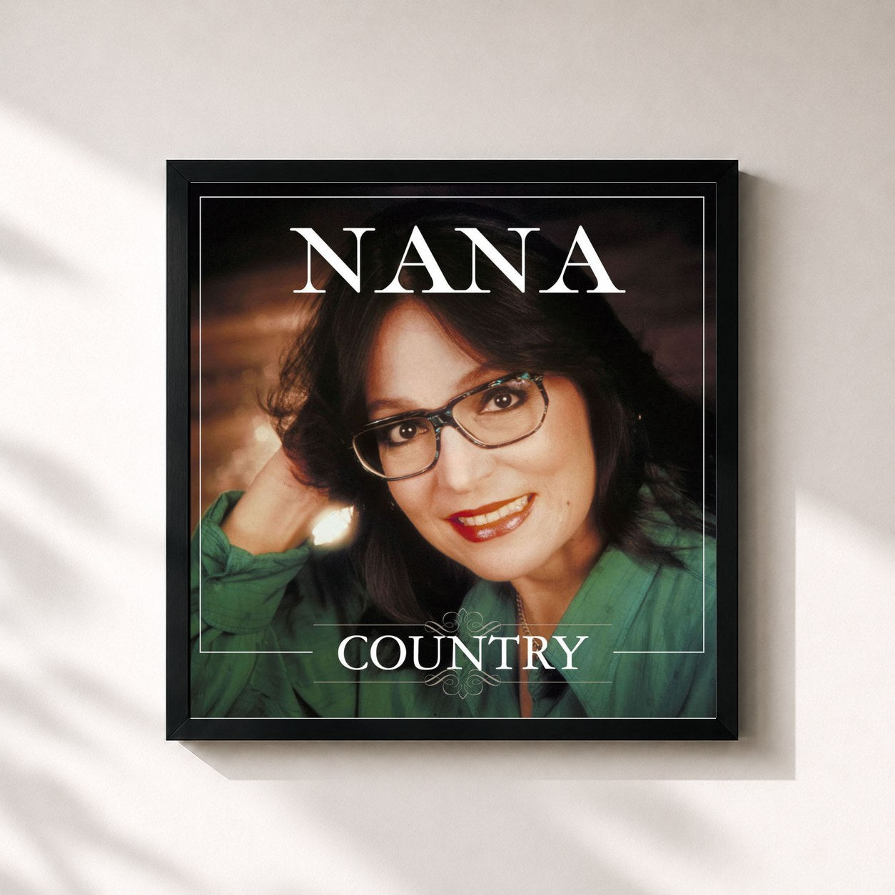 #noir Tableau carré de l'album Nana Country (e-album) de Nana Mouskouri, cadre noir 32x32 cm