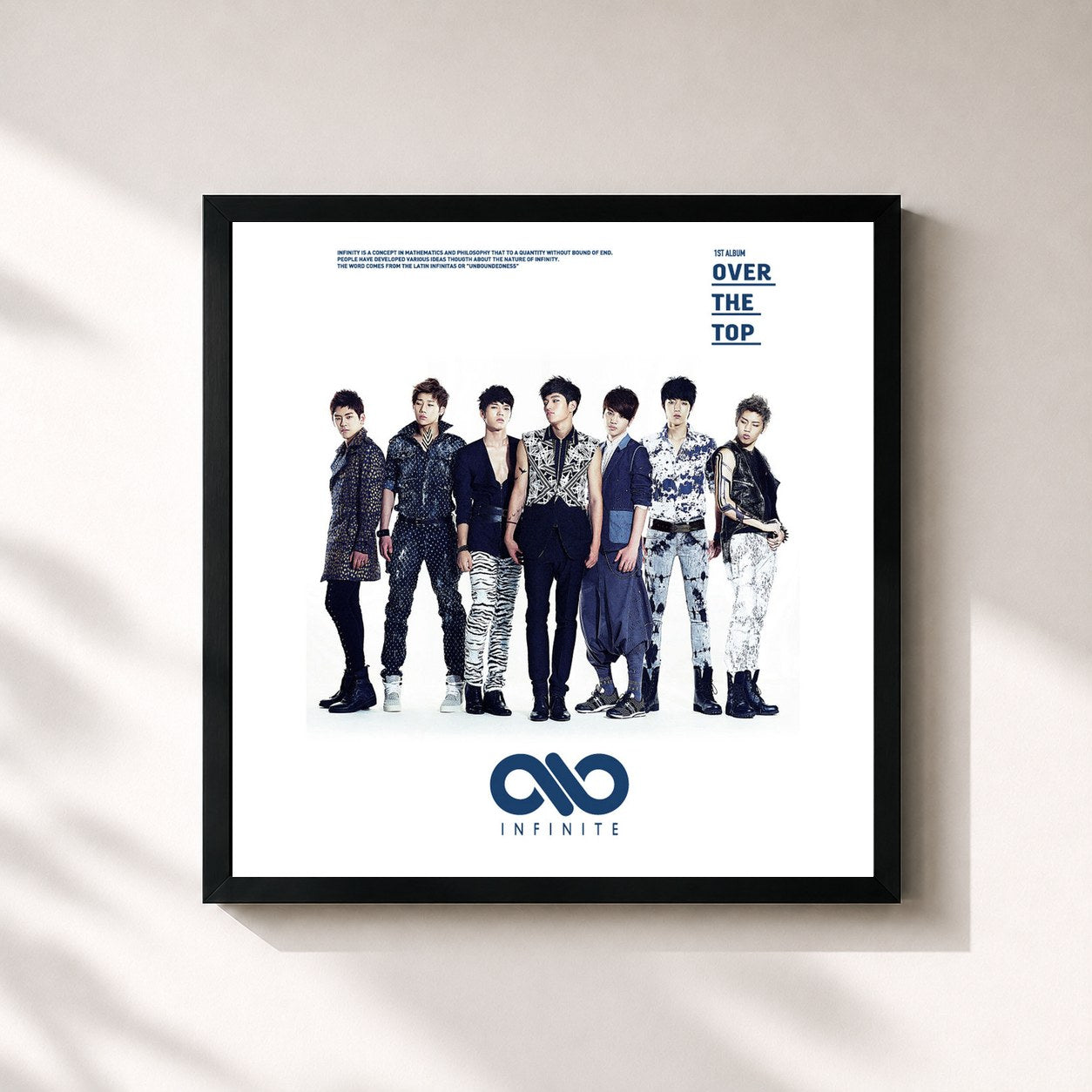 #noir Tableau carré de l'album Over The TOP de INFINITE, cadre noir 32x32 cm