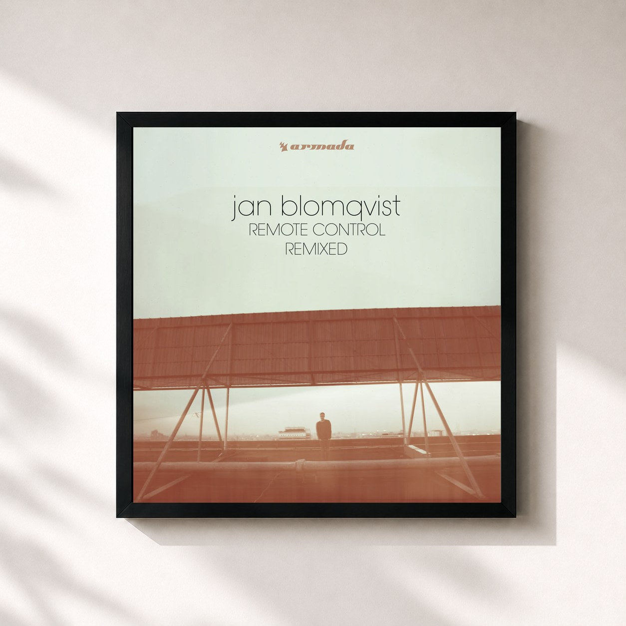 #noir Tableau carré de l'album Remote Control (Remixed) de Jan Blomqvist, cadre noir 32x32 cm