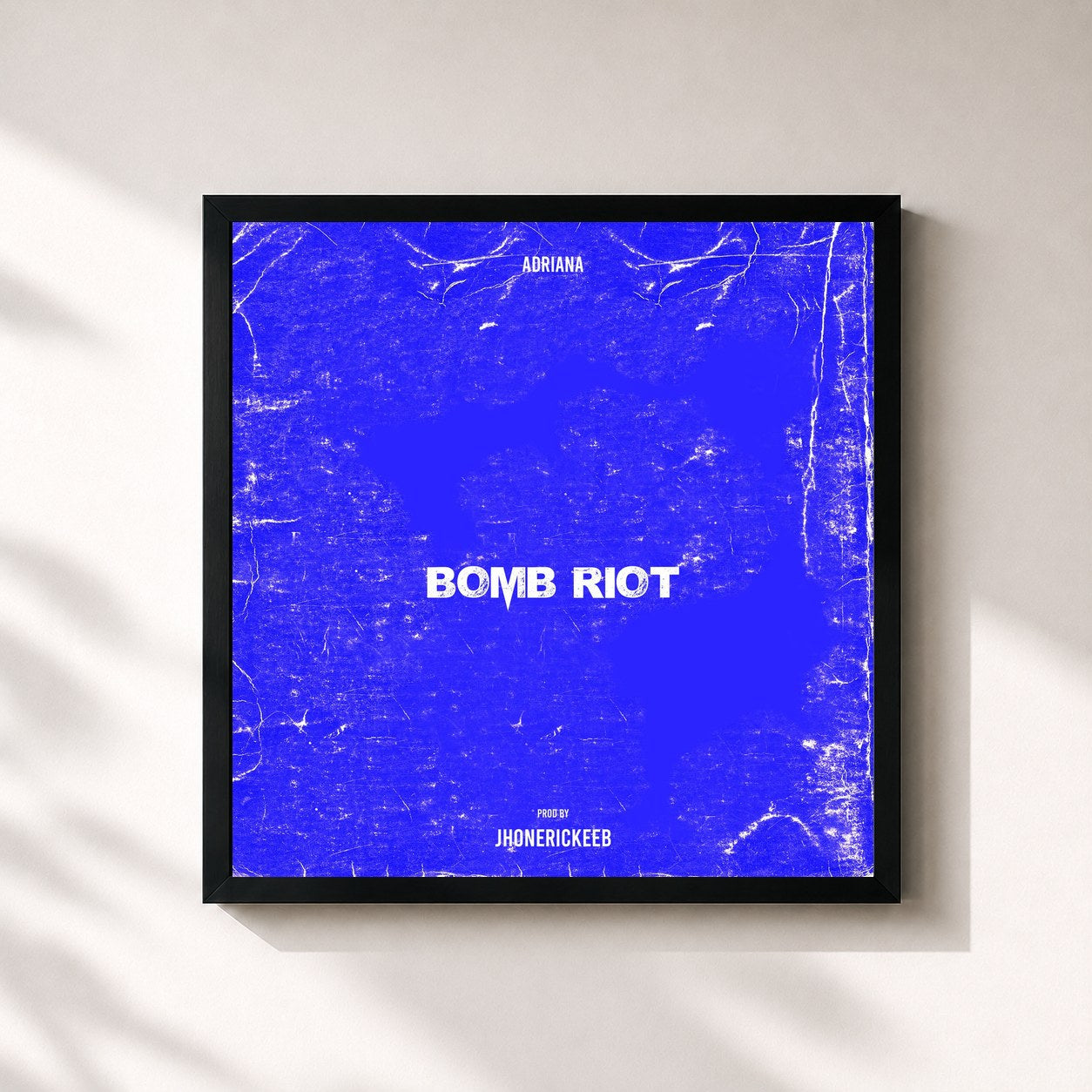 #noir Tableau carré de l'album Bomb Riot de Adriana, cadre noir 32x32 cm