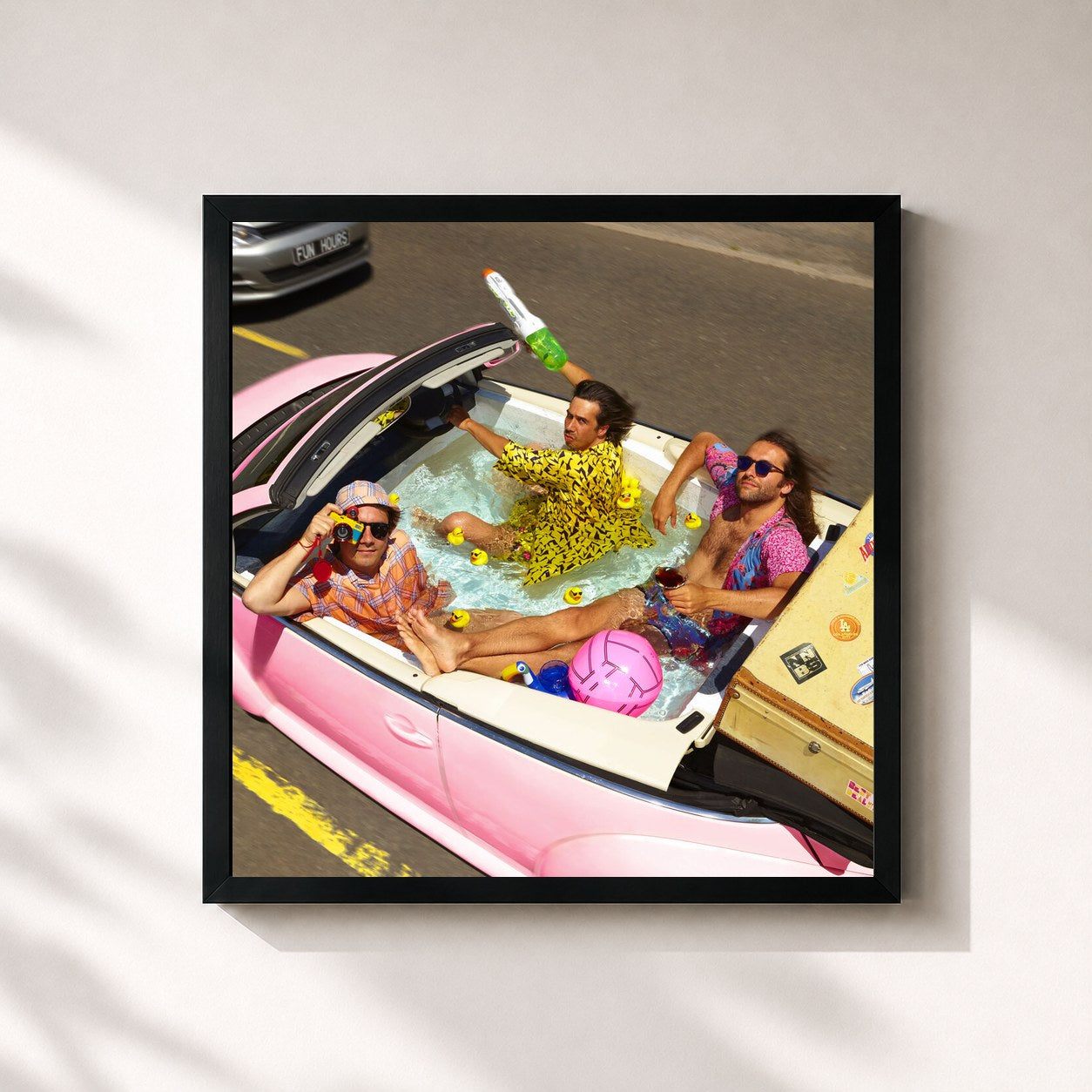 #noir Tableau carré de l'album Fun Hours de Naive New Beaters, cadre noir 32x32 cm