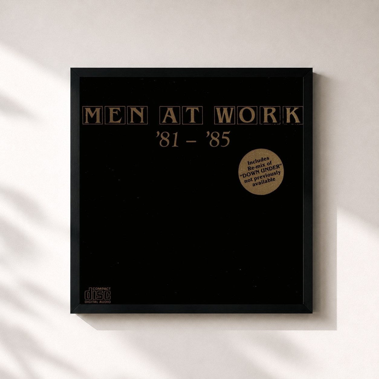 #noir Tableau carré de l'album The Works de Men at Work, cadre noir 32x32 cm
