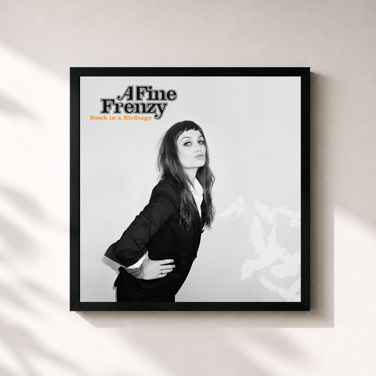 #noir Tableau carré de l'album Bomb In A Birdcage de A Fine Frenzy, cadre noir 32x32 cm