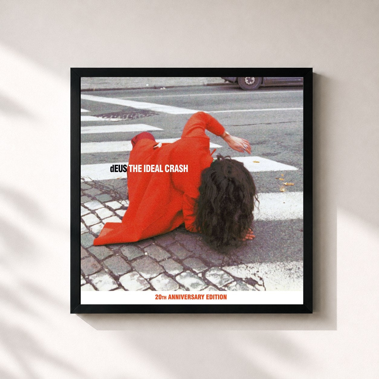 #noir Tableau carré de l'album The Ideal Crash (20th Anniversary Edition) de dEUS, cadre noir 32x32 cm