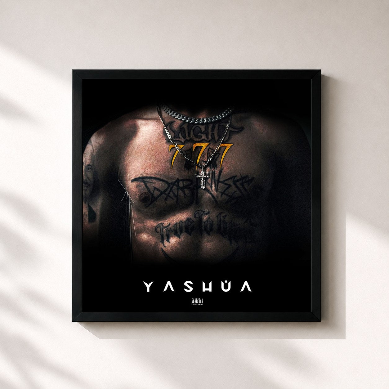 #noir Tableau carré de l'album 777 de Yashua, cadre noir 32x32 cm