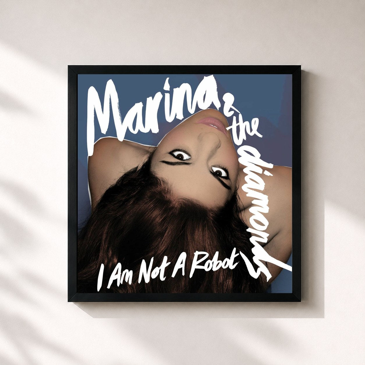 #noir Tableau carré de l'album I Am Not a Robot de Marina, cadre noir 32x32 cm