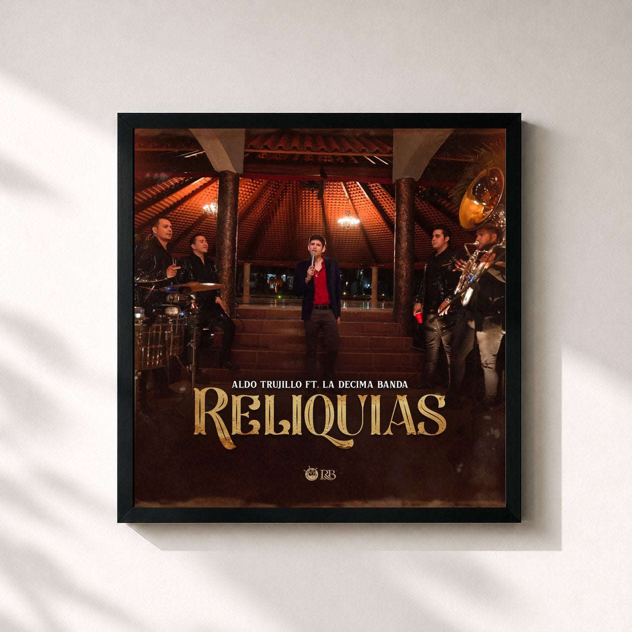 #noir Tableau carré de l'album Reliquias de Aldo Trujillo, cadre noir 32x32 cm
