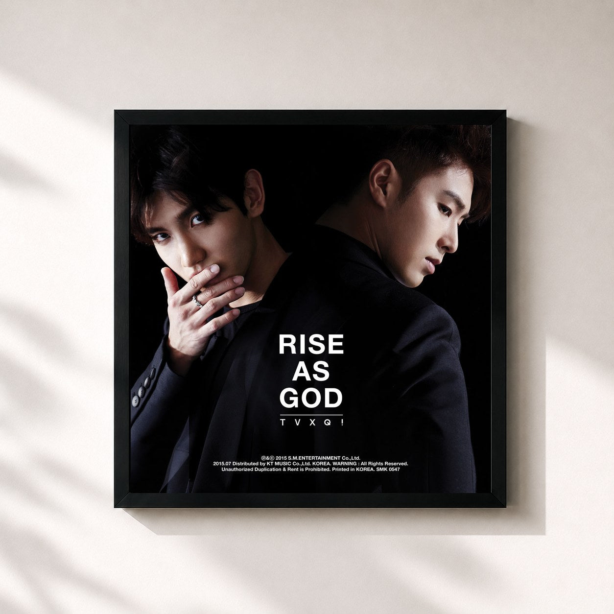 #noir Tableau carré de l'album Rise As God - TVXQ! Special Album de TVXQ!, cadre noir 32x32 cm