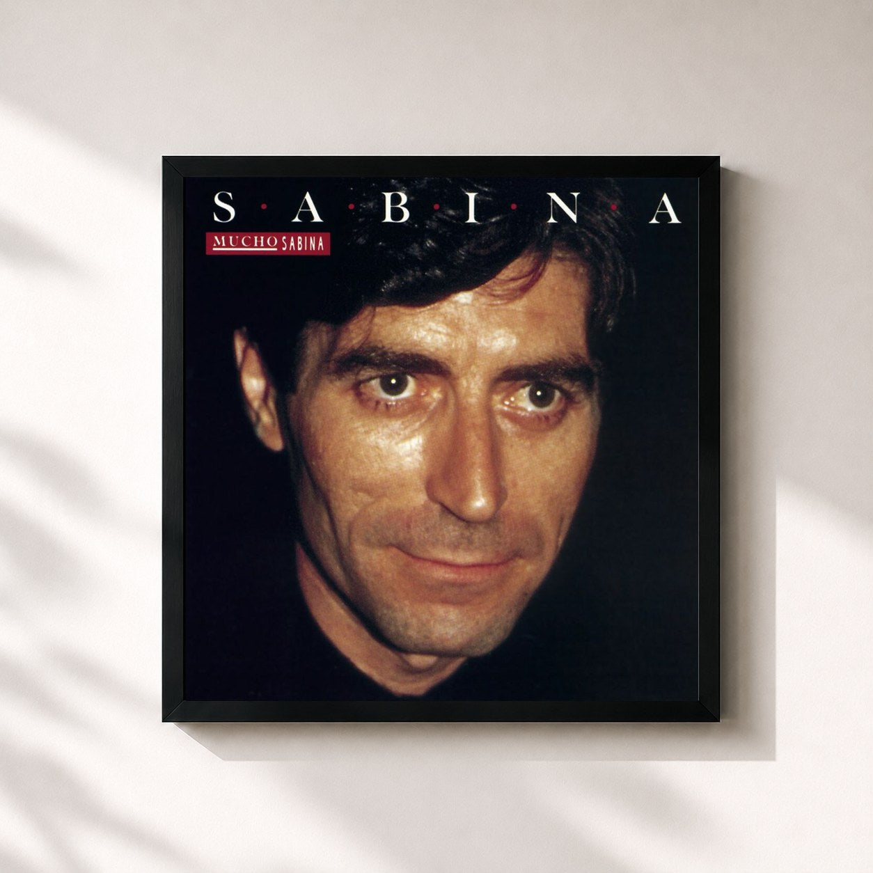 #noir Tableau carré de l'album Mucho Sabina de Joaquín Sabina, cadre noir 32x32 cm