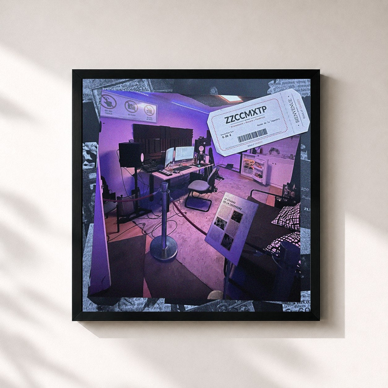 #noir Tableau carré de l'album ZZCCMXTP de ZZCCMXTP, cadre noir 32x32 cm