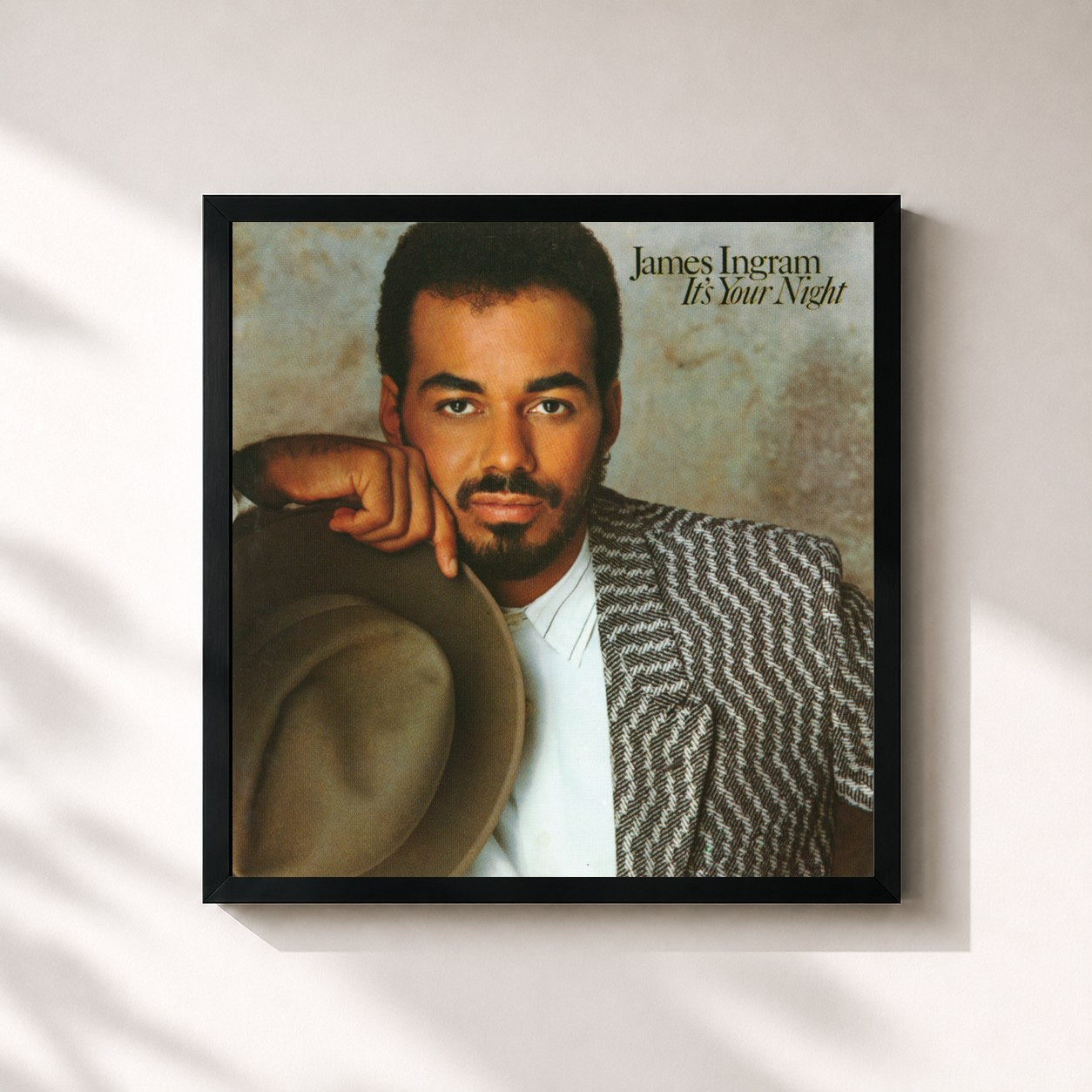 #noir Tableau carré de l'album It's Your Night de James Ingram, cadre noir 32x32 cm