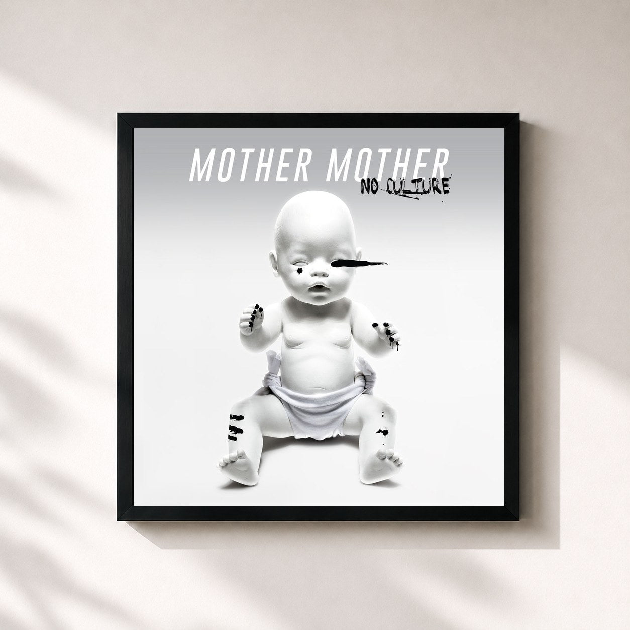 #noir Tableau carré de l'album No Culture de Mother Mother, cadre noir 32x32 cm