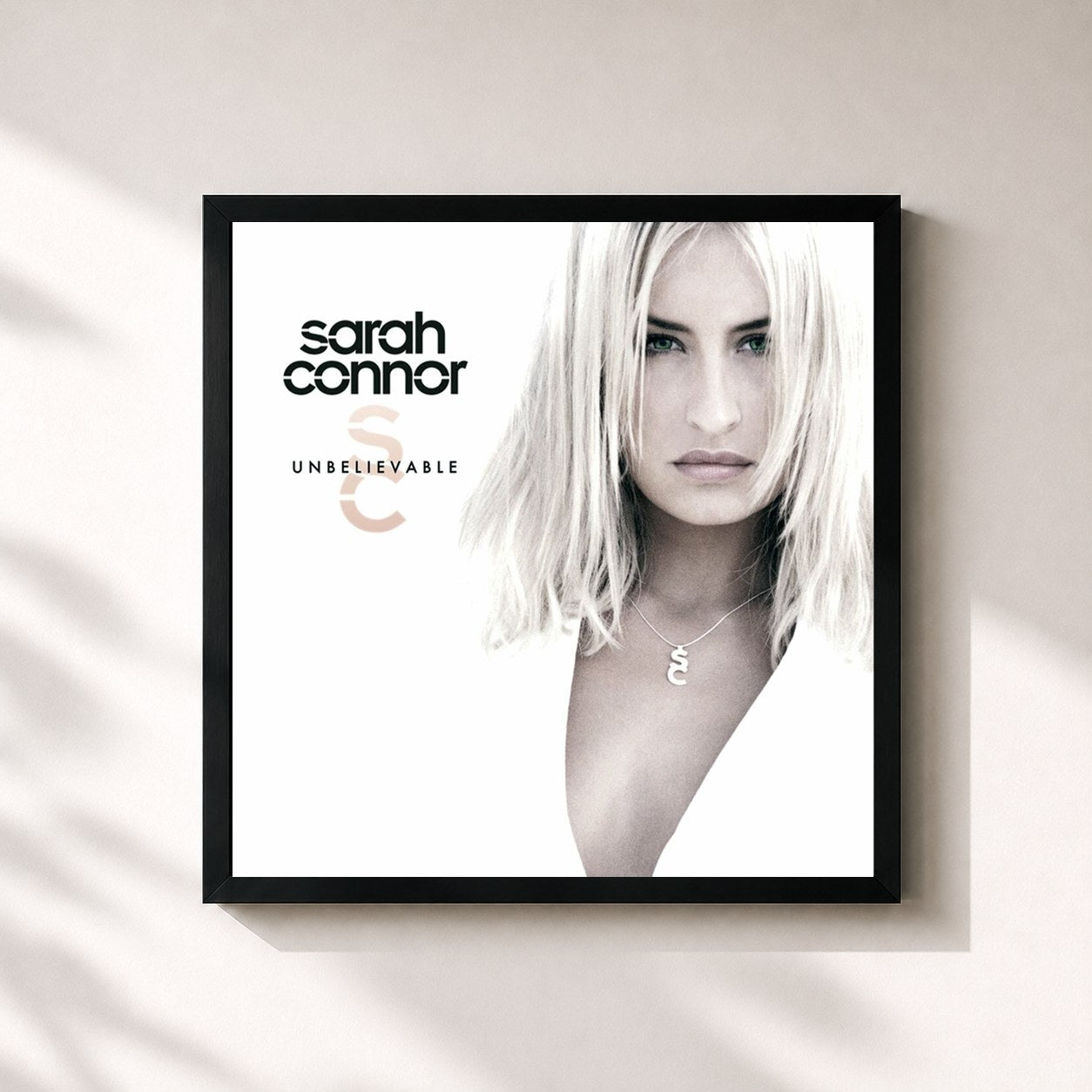 #noir Tableau carré de l'album Unbelievable de Sarah Connor, cadre noir 32x32 cm