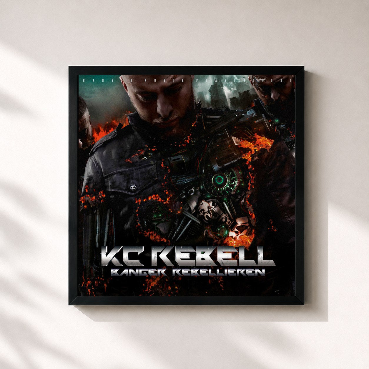 #noir Tableau carré de l'album Banger Rebellieren (Deluxe Version) de KC Rebell, cadre noir 32x32 cm