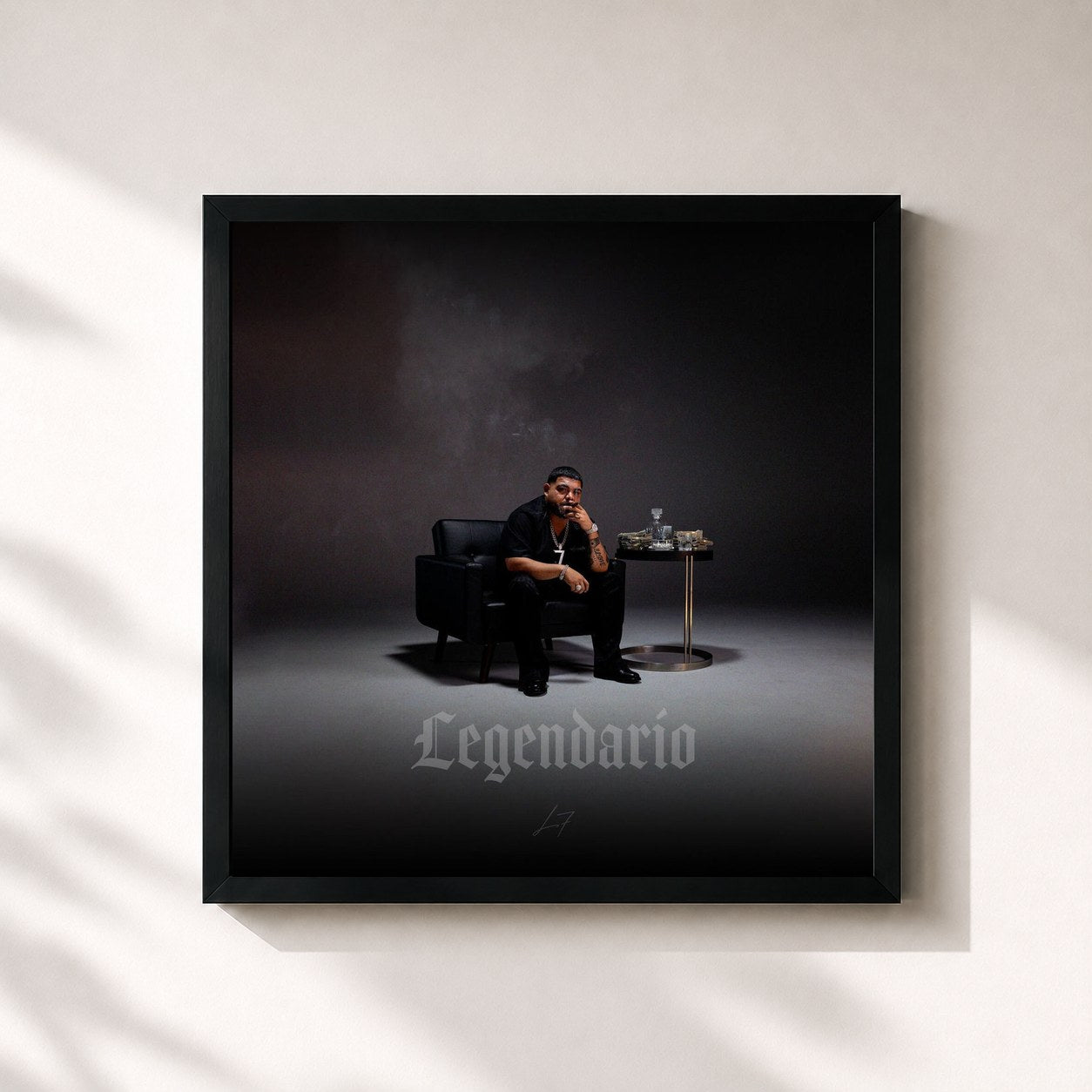 #noir Tableau carré de l'album LEGENDARIO de LEGADO 7, cadre noir 32x32 cm