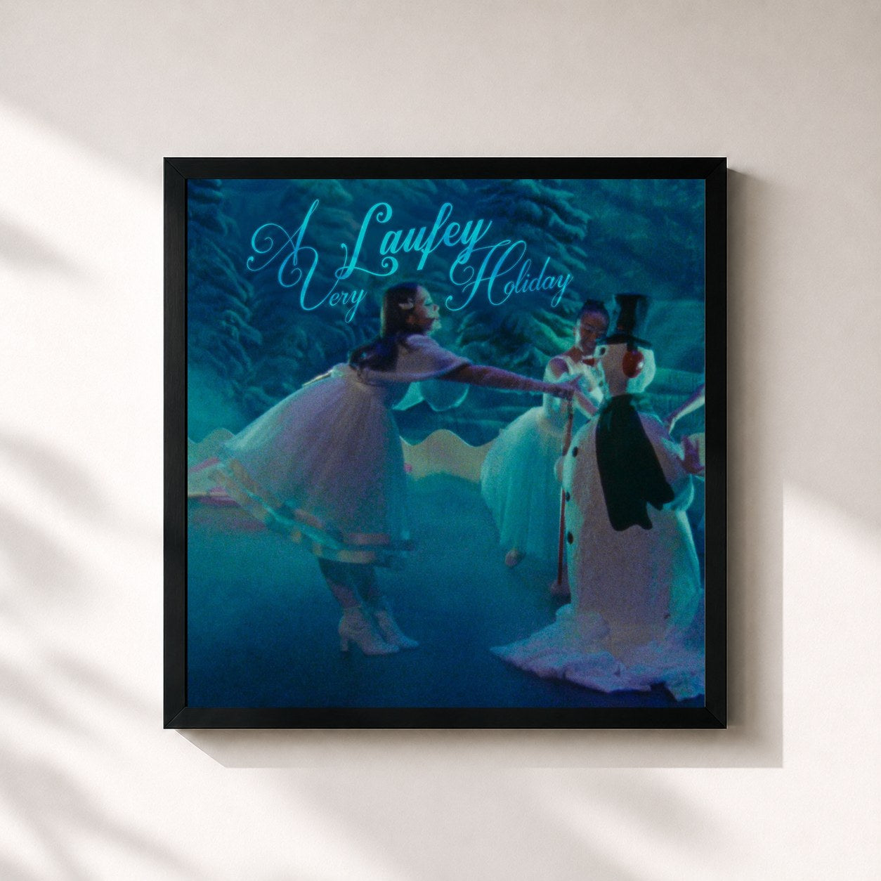 #noir Tableau carré de l'album A Very Laufey Holiday de Laufey, cadre noir 32x32 cm