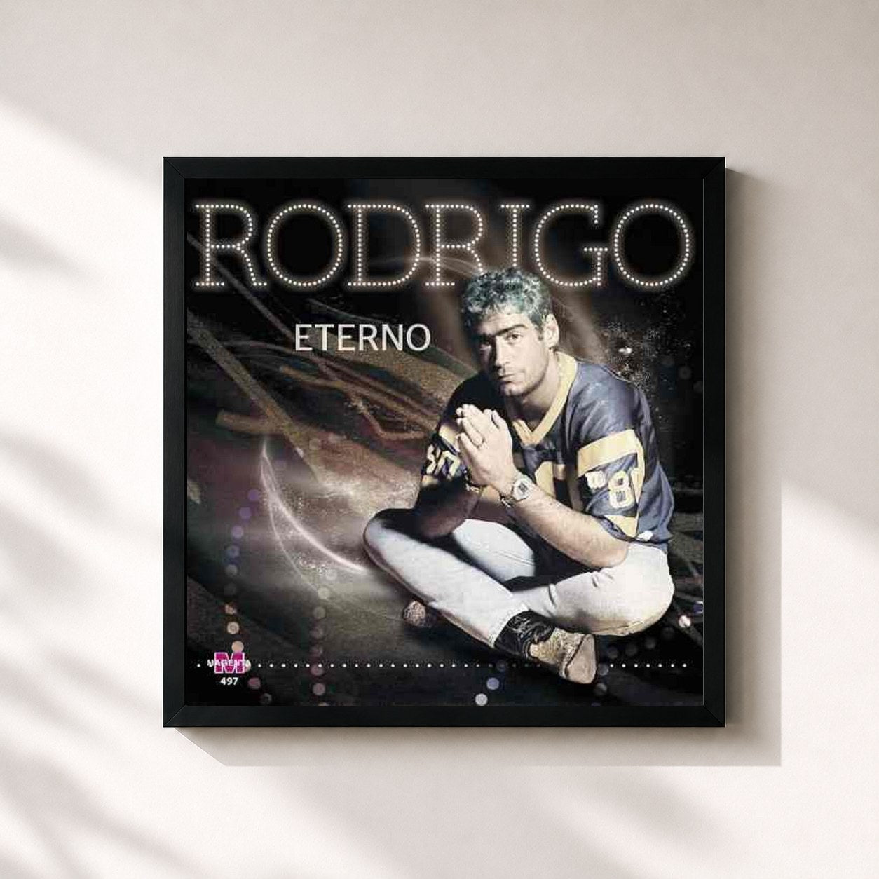 #noir Tableau carré de l'album Eterno de Rodrigo, cadre noir 32x32 cm