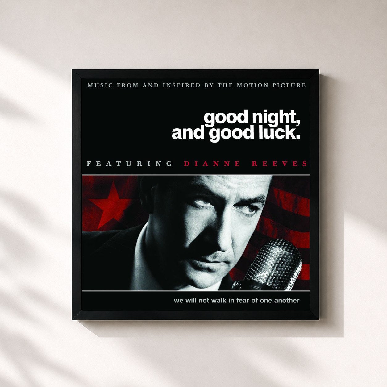 #noir Tableau carré de l'album Good Night, Good Luck de Dianne Reeves, cadre noir 32x32 cm