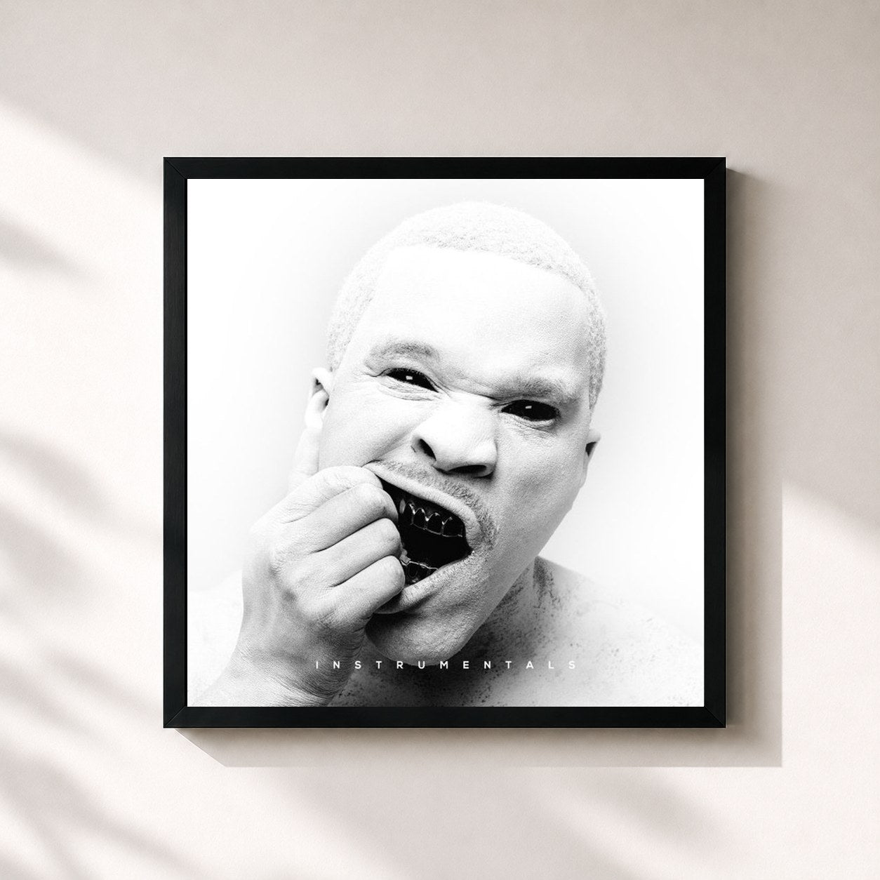 #noir Tableau carré de l'album Arrivé (Instrumental) de MORTEL, cadre noir 32x32 cm