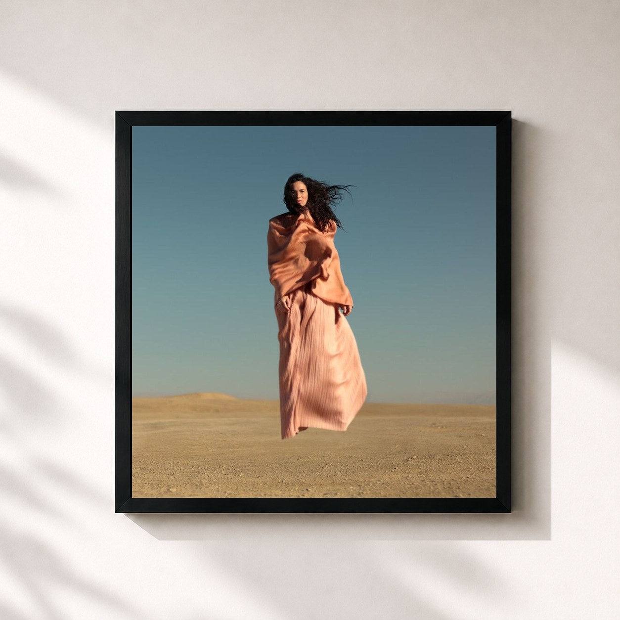 #noir Tableau carré de l'album Solaire de Yael Naim, cadre noir 32x32 cm