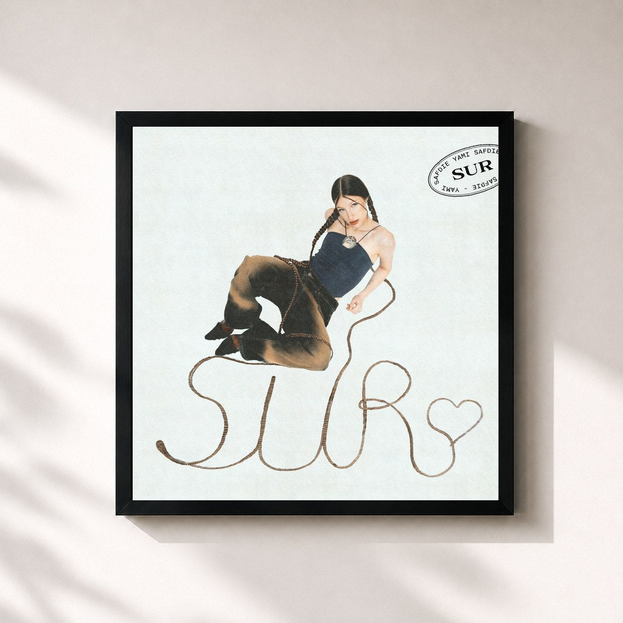 #noir Tableau carré de l'album SUR de Yami Safdie, cadre noir 32x32 cm