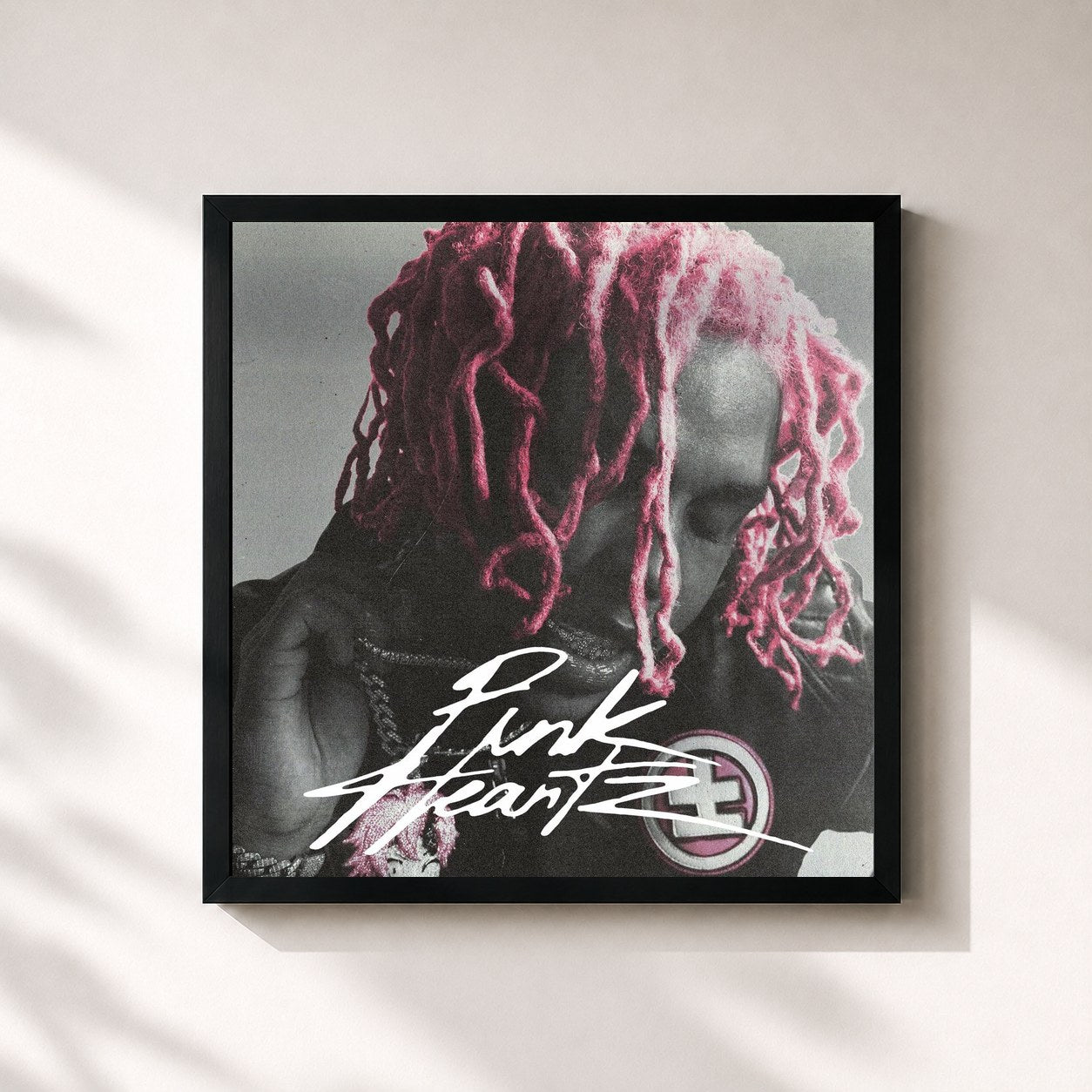 #noir Tableau carré de l'album Pink Heartz de SoFaygo, cadre noir 32x32 cm