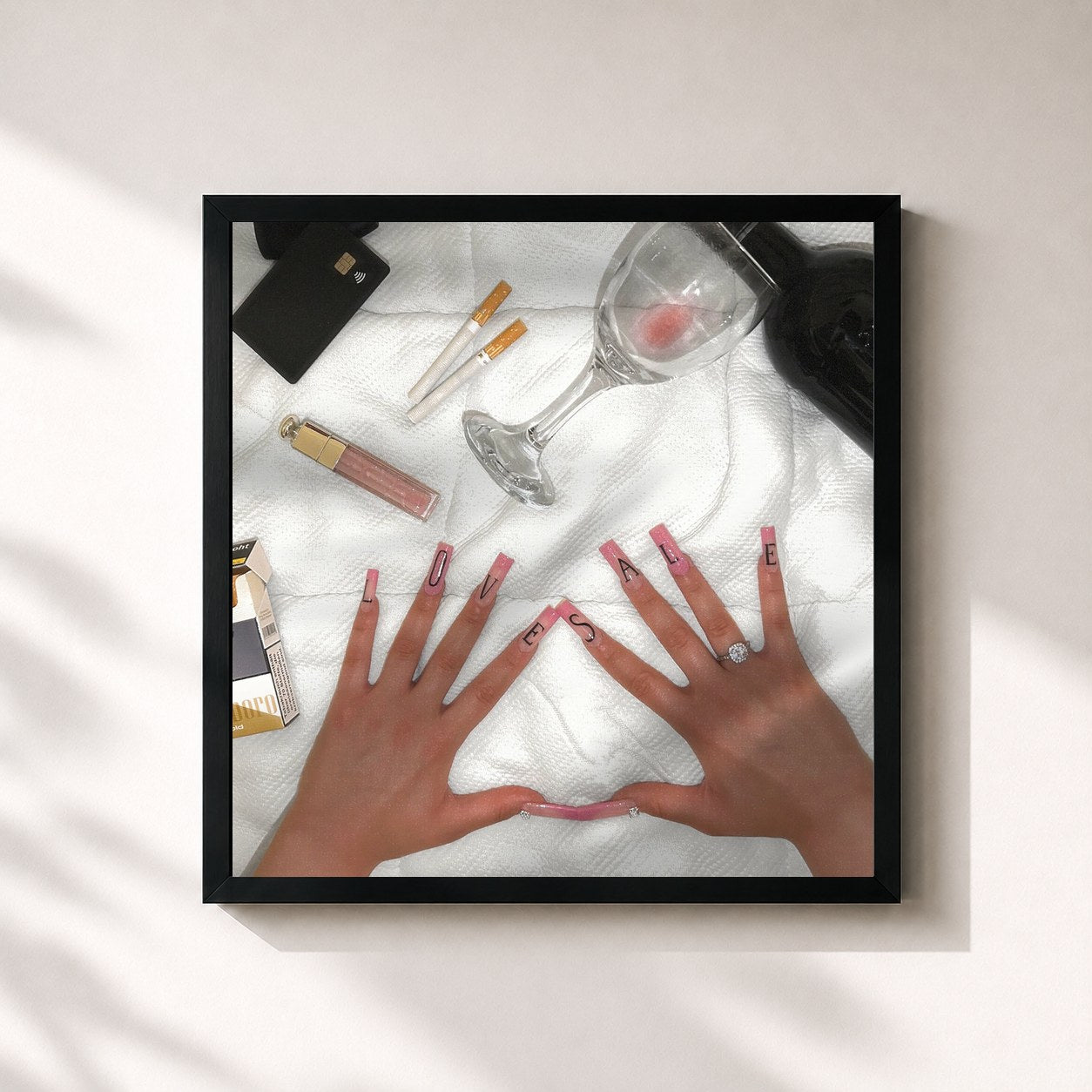 #noir Tableau carré de l'album LOVE IS FOR SALE de Fourty, cadre noir 32x32 cm