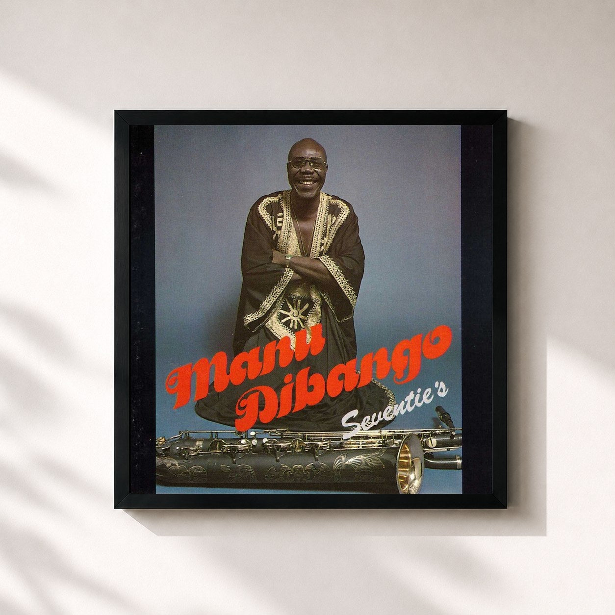 #noir Tableau carré de l'album Seventie's de Manu Dibango, cadre noir 32x32 cm