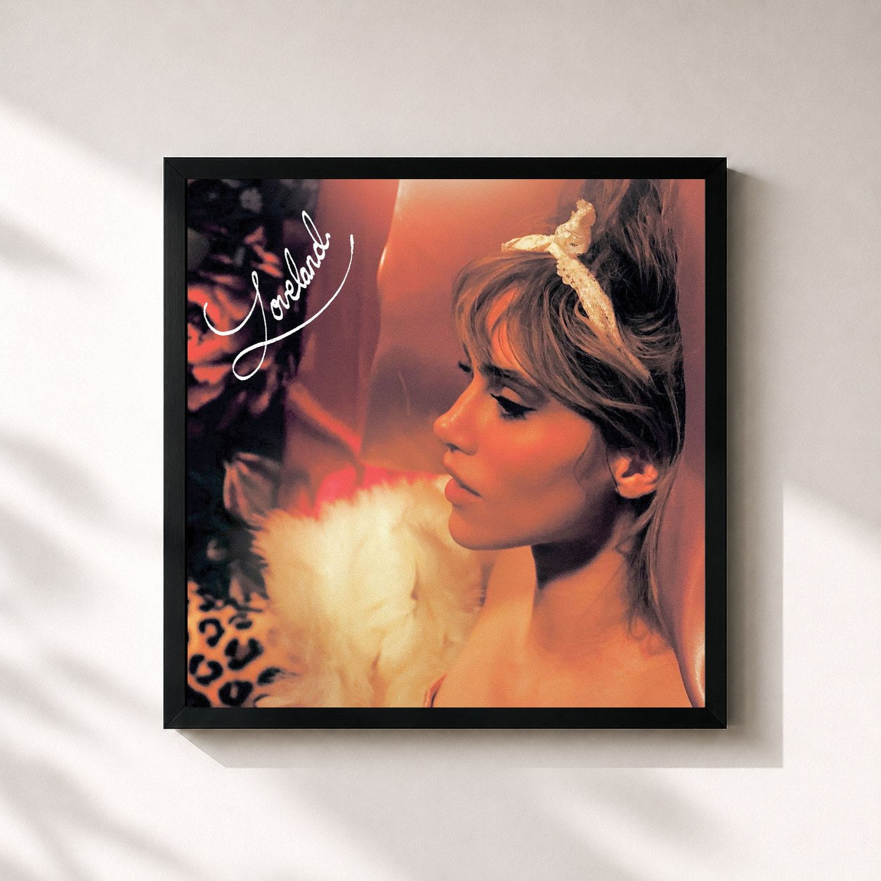 #noir Tableau carré de l'album Loveland (Bonus Track Version) de Suki Waterhouse, cadre noir 32x32 cm