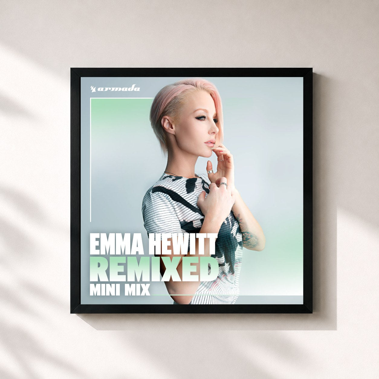 #noir Tableau carré de l'album Emma Hewitt Remixed (Mini Mix) de Emma Hewitt, cadre noir 32x32 cm
