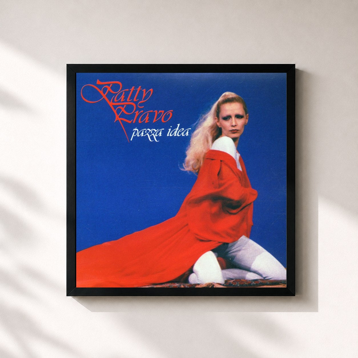 #noir Tableau carré de l'album Pazza idea de Patty Pravo, cadre noir 32x32 cm