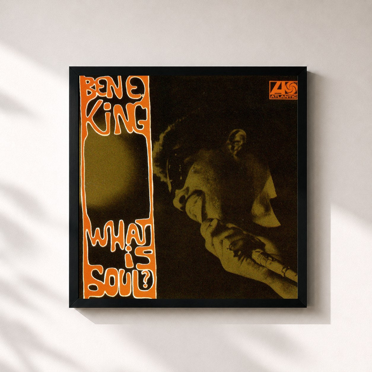 #noir Tableau carré de l'album What Is Soul? de Ben E. King, cadre noir 32x32 cm