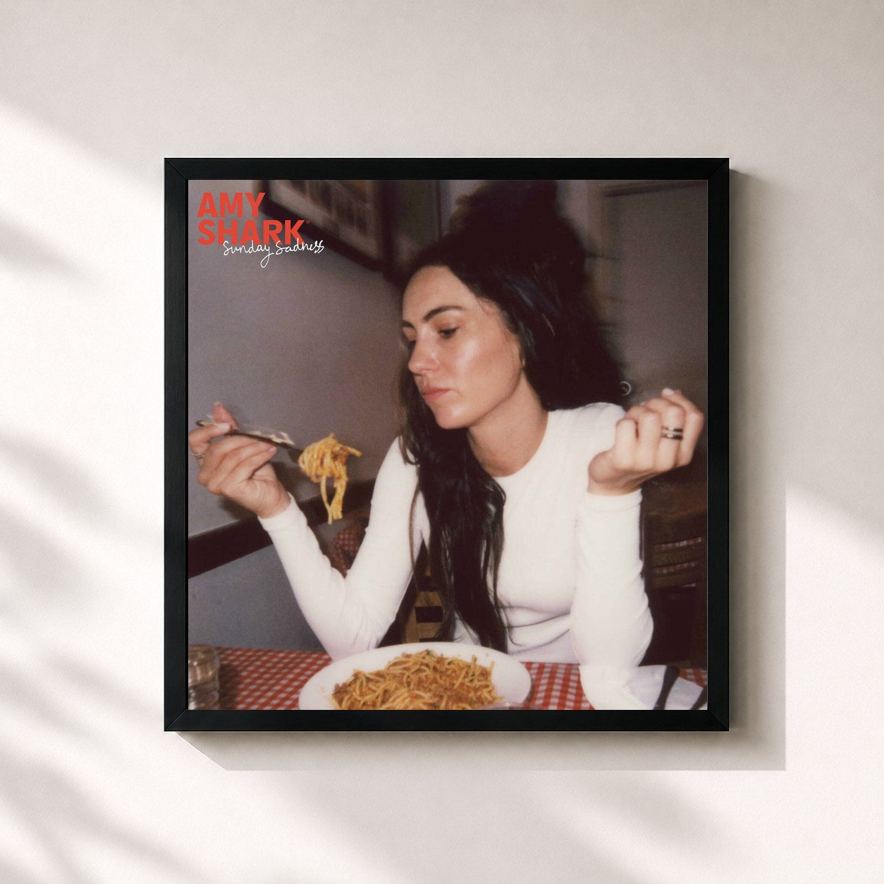 #noir Tableau carré de l'album Sunday Sadness de Amy Shark, cadre noir 32x32 cm