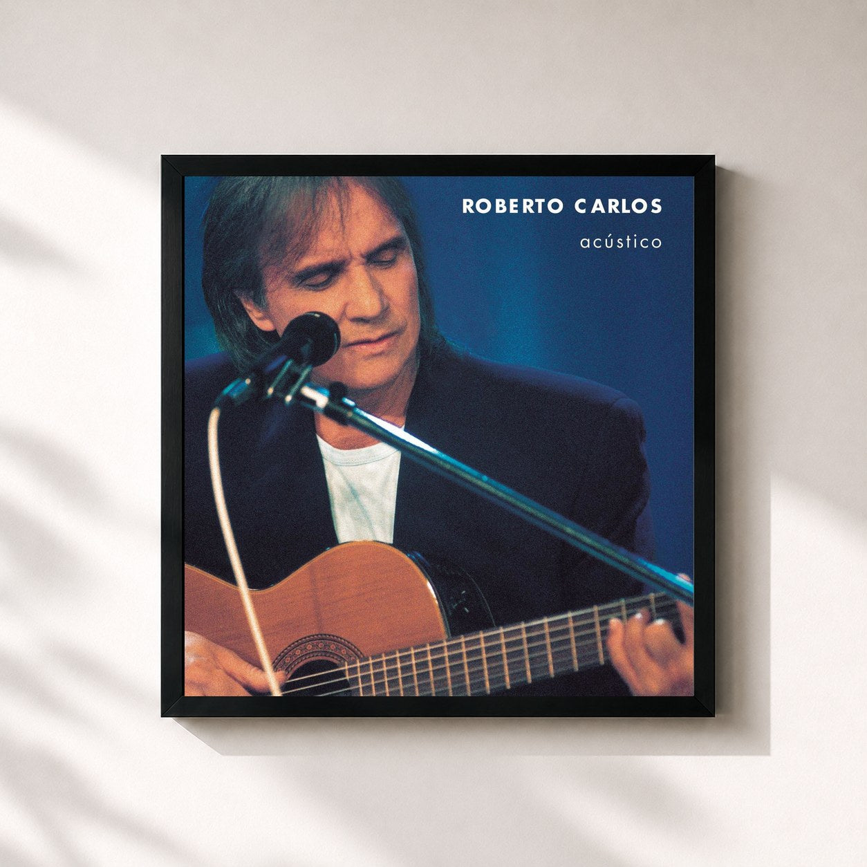 #noir Tableau carré de l'album Roberto Carlos Acústico de Roberto Carlos, cadre noir 32x32 cm