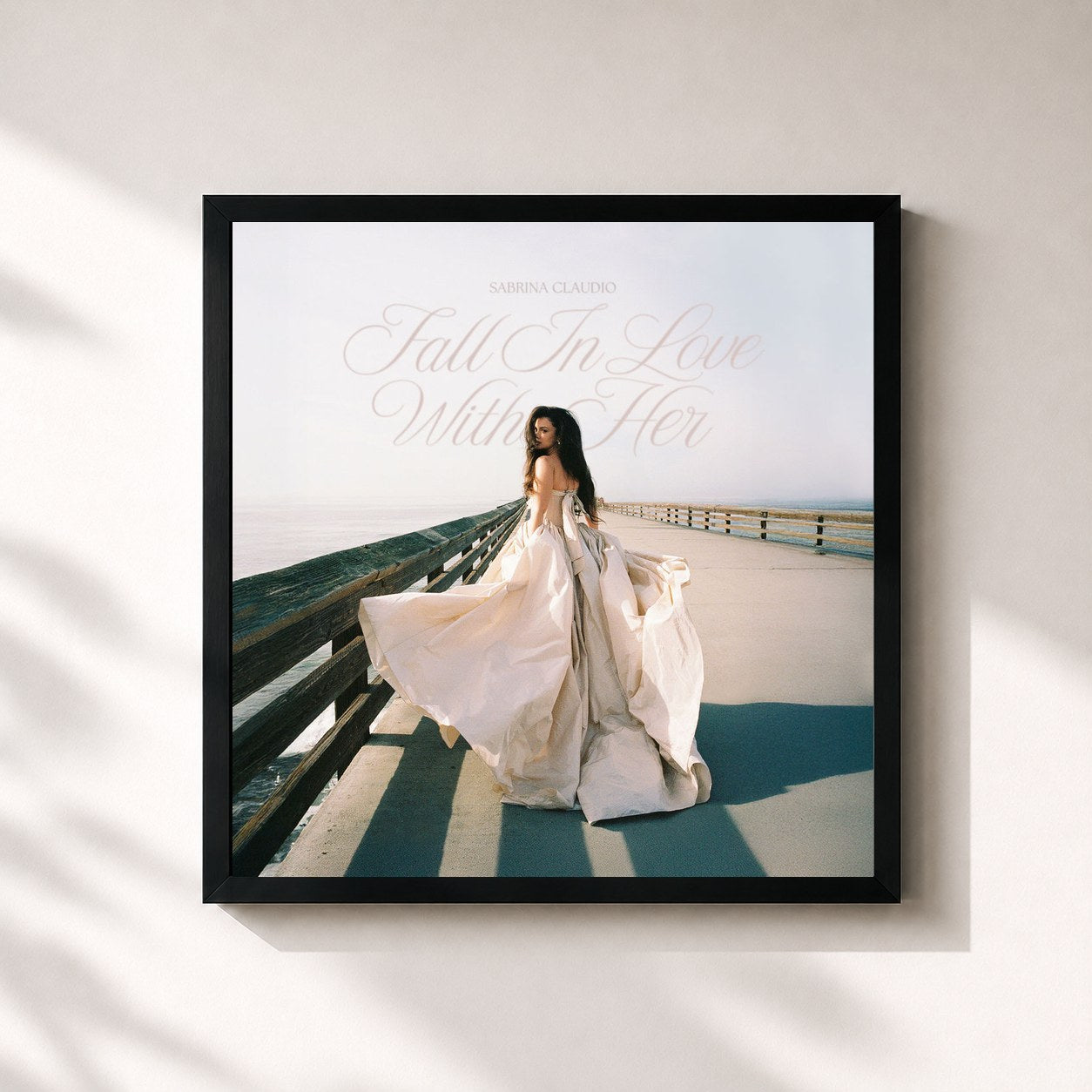 #noir Tableau carré de l'album Fall In Love With Her de Sabrina Claudio, cadre noir 32x32 cm