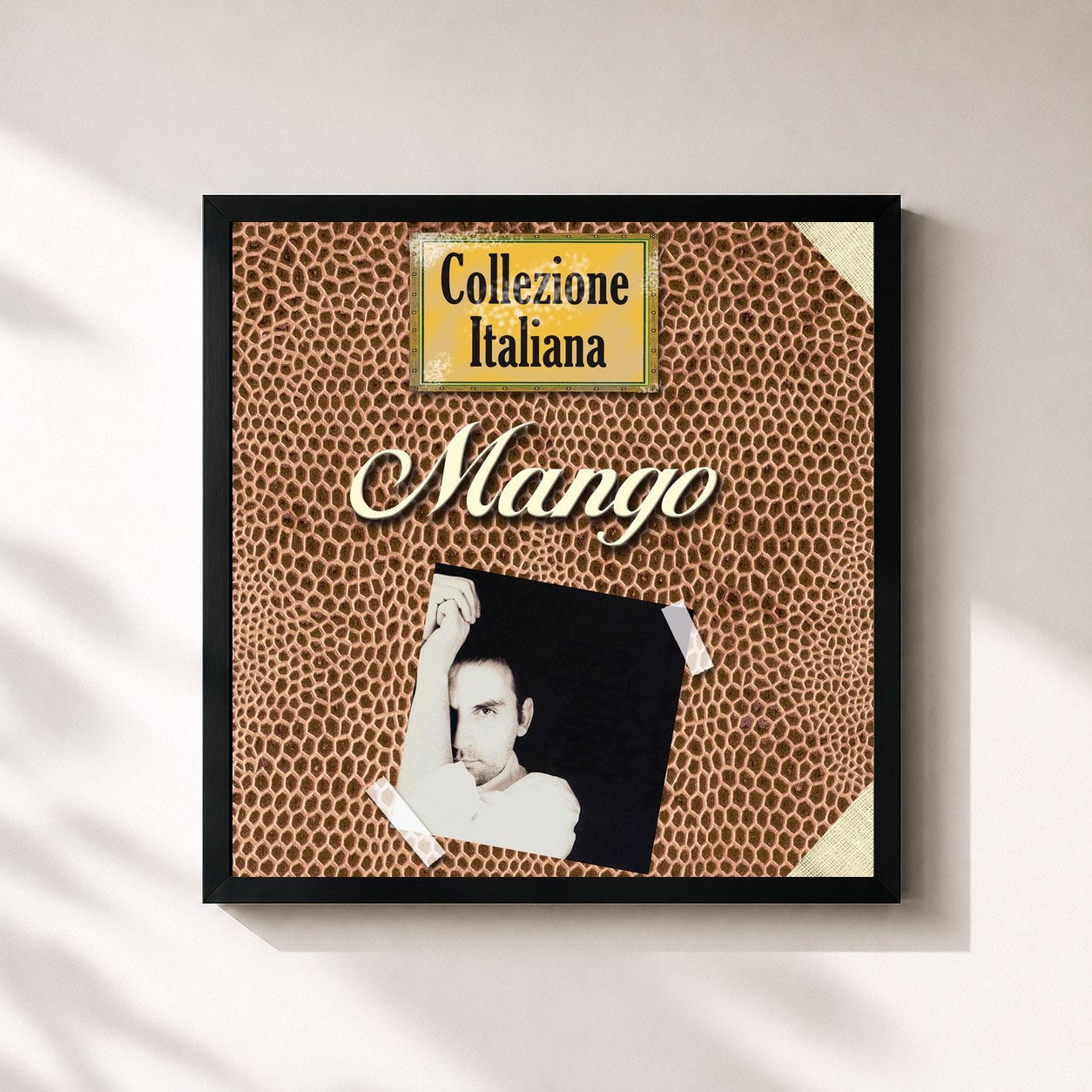 #noir Tableau carré de l'album Collezione Italiana de Mango, cadre noir 32x32 cm