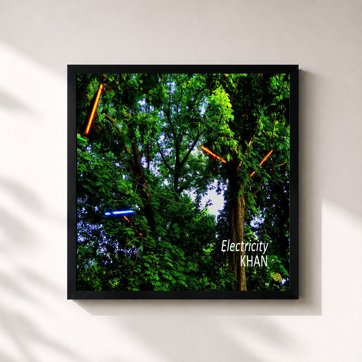 #noir Tableau carré de l'album Electricity de Khan, cadre noir 32x32 cm