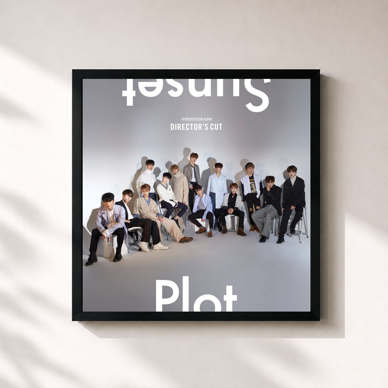 #noir Tableau carré de l'album DIRECTOR'S CUT de SEVENTEEN, cadre noir 32x32 cm
