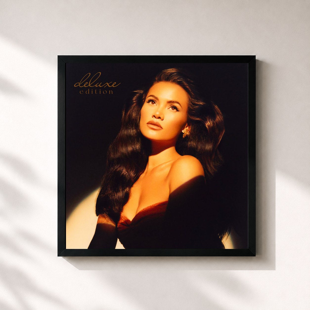 #noir Tableau carré de l'album Ready Is Always Too Late (Deluxe) de Sinead Harnett, cadre noir 32x32 cm
