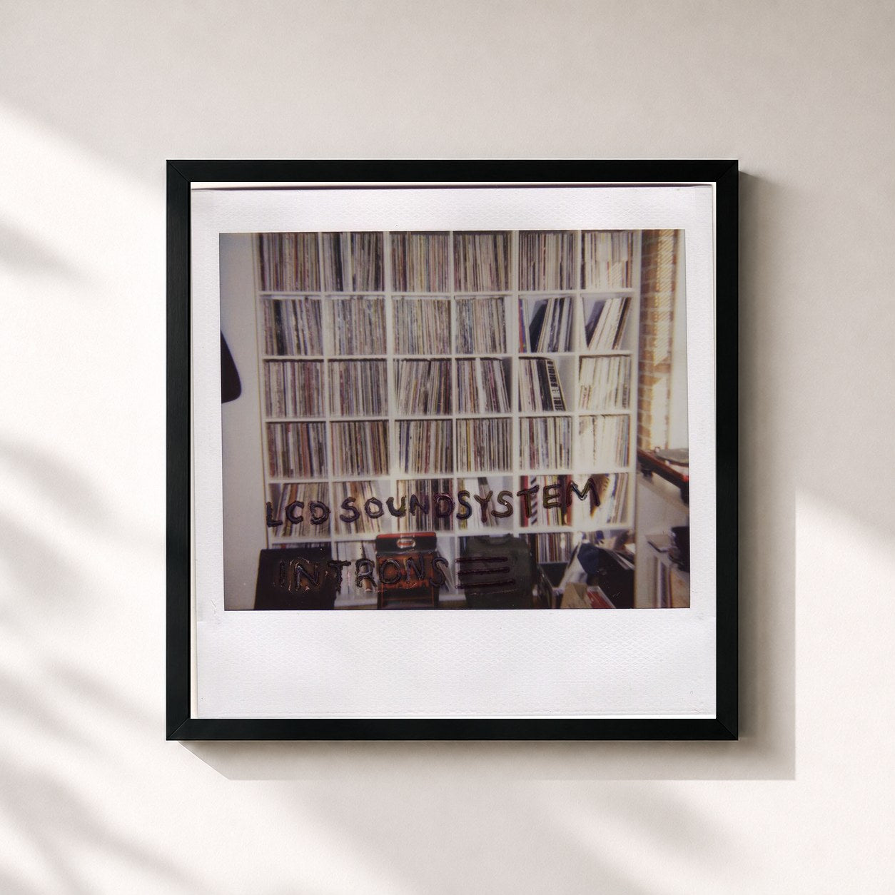 #noir Tableau carré de l'album Introns de LCD Soundsystem, cadre noir 32x32 cm
