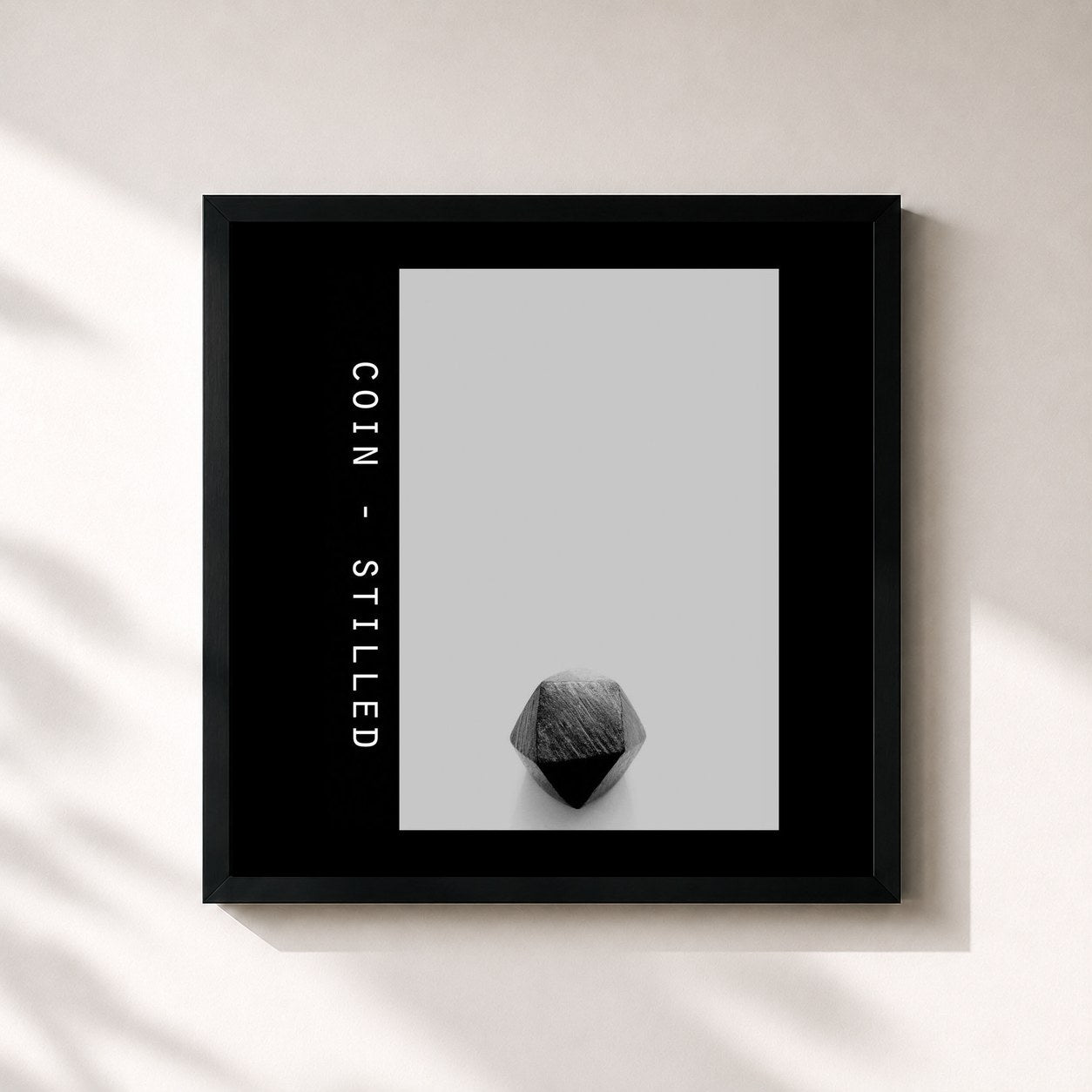 #noir Tableau carré de l'album Stilled de Coin, cadre noir 32x32 cm