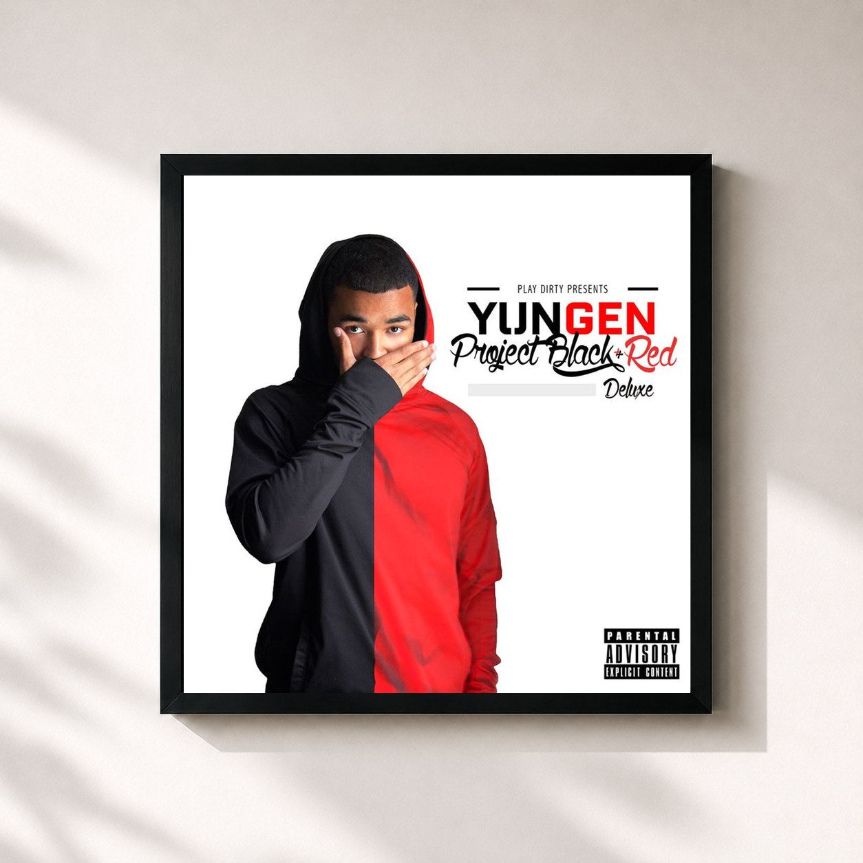 #noir Tableau carré de l'album Project Black & Red de Yungen, cadre noir 32x32 cm