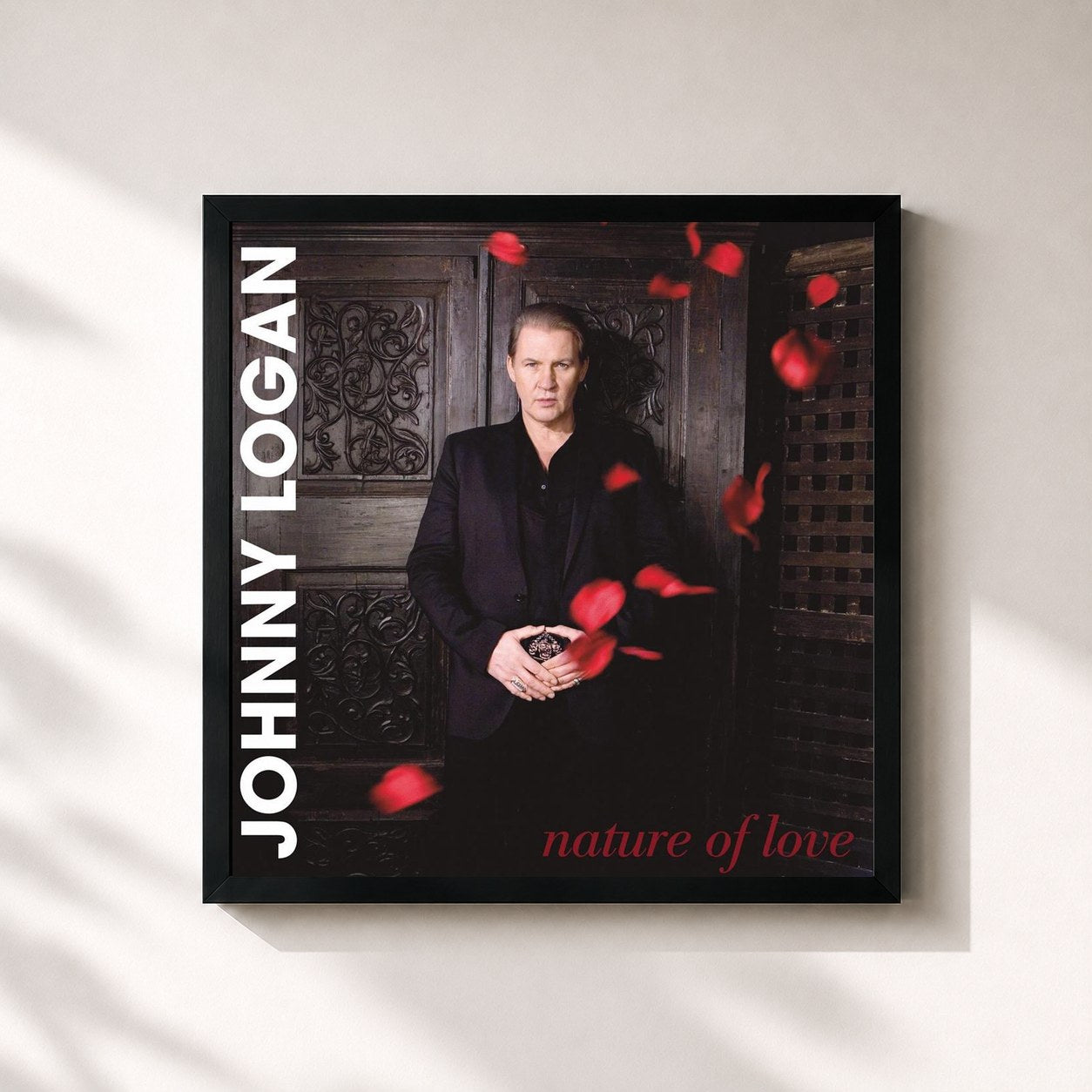 #noir Tableau carré de l'album Nature of Love de Johnny Logan, cadre noir 32x32 cm