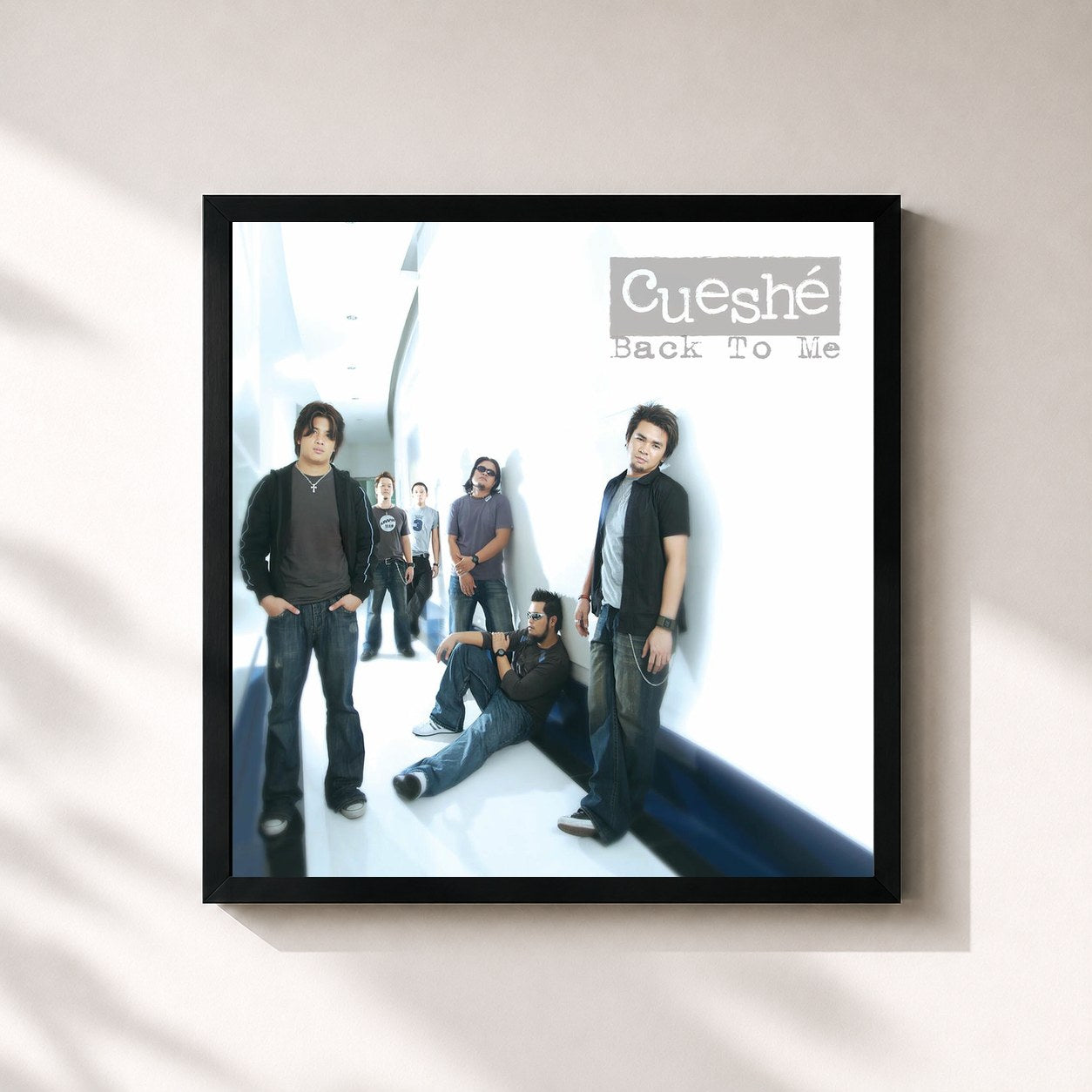 #noir Tableau carré de l'album Back To Me de Cueshé, cadre noir 32x32 cm